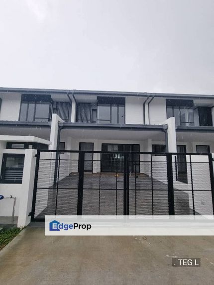 Nadira Bandar Bukit Raja Klang Double Storey House For Rent, Selangor, Klang