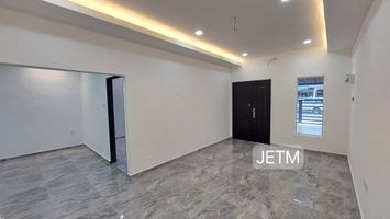 Move in Condition Teluk Pulai Single Storey 23x70 Port Klang for Sale ...