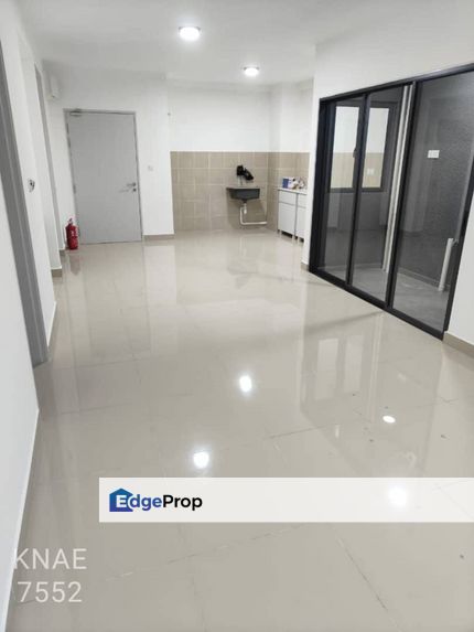 Brand New Partially Furnished Berkely Uptown Residence Klang Condo, Selangor, Klang