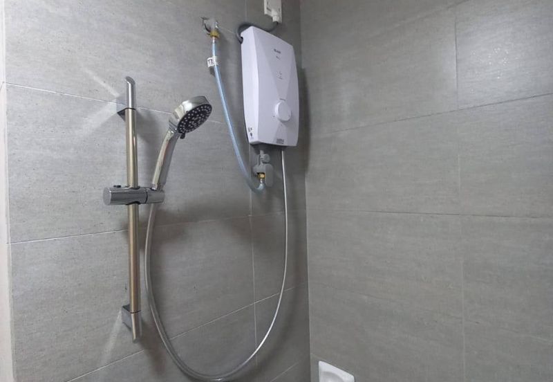 Gravit8 @ Klang South