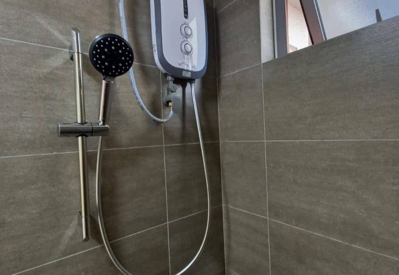 Gravit8 @ Klang South