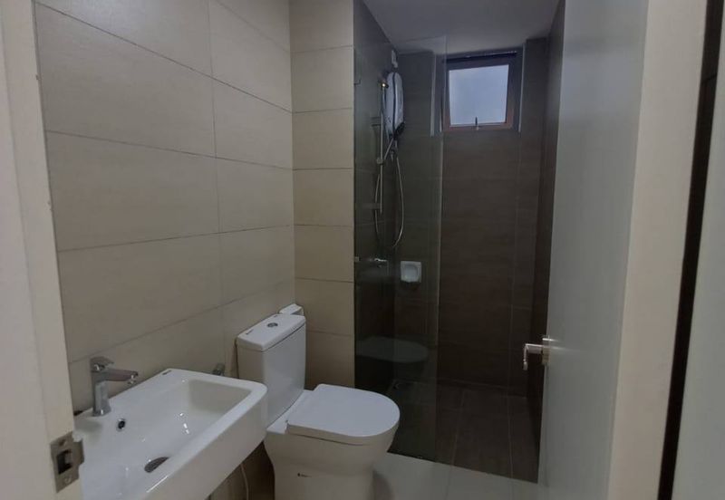 Gravit8 @ Klang South