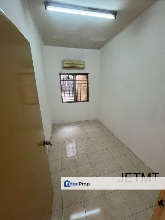 Near Htar Hospital Bayu Villa Apartment Klang Bukit Tinggi, Selangor, Klang