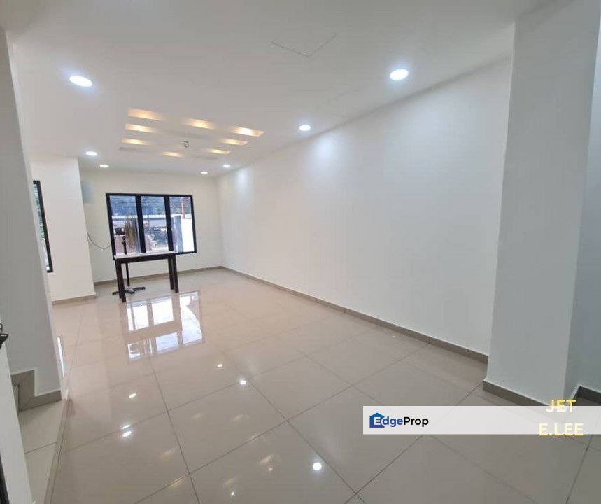 Renovated Kampung Jawa Klang Taman Desa Latania 2 Storey House Sell, Selangor, Klang