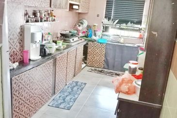 Renovated & Extend. Facing OPEN‼️  Single Storey 22x75 Taman Gadong Indah Sendayan