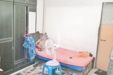 Renovated & Extend. Facing OPEN‼️  Single Storey 22x75 Taman Gadong Indah Sendayan