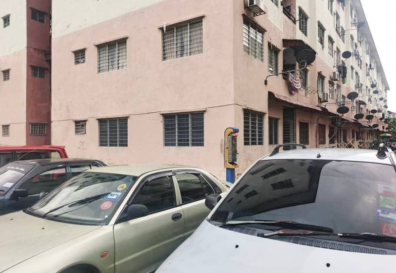 Ground Floor, End Lot,  Flat pendamar indah 2, Lebuh Damar Merah, Taman Pendamar Indah 2 Port Klang