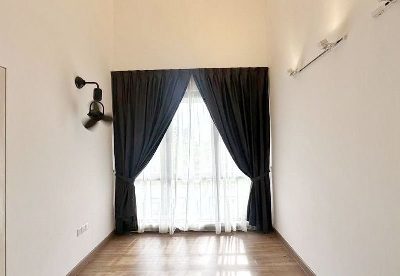  Corner Lot with Extra Big Land 38 Ft  2-STOREY LINK HOUSE KYRA 2 BANDAR BUKIT RAJA, KLANG