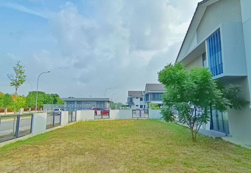  Corner Lot with Extra Big Land 38 Ft  2-STOREY LINK HOUSE KYRA 2 BANDAR BUKIT RAJA, KLANG