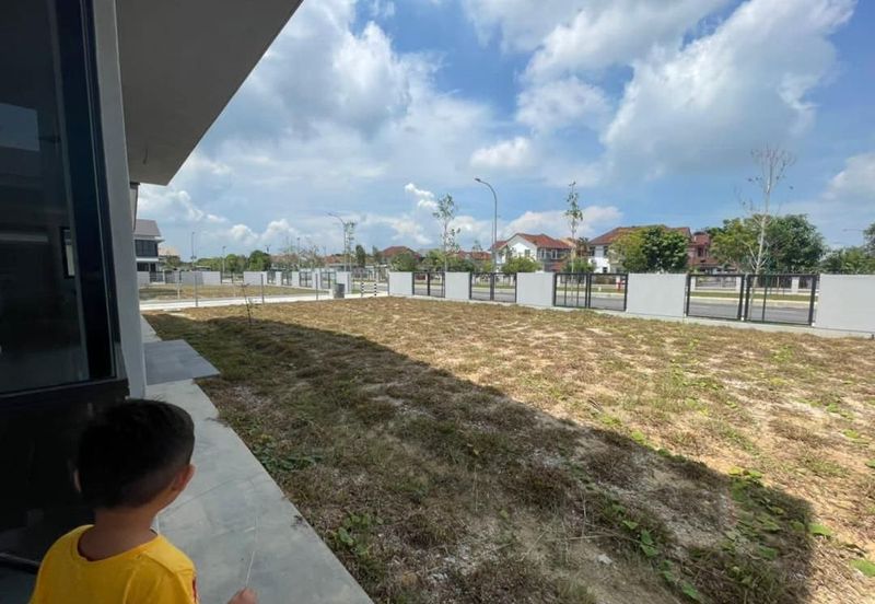  Corner Lot with Extra Big Land 38 Ft  2-STOREY LINK HOUSE KYRA 2 BANDAR BUKIT RAJA, KLANG