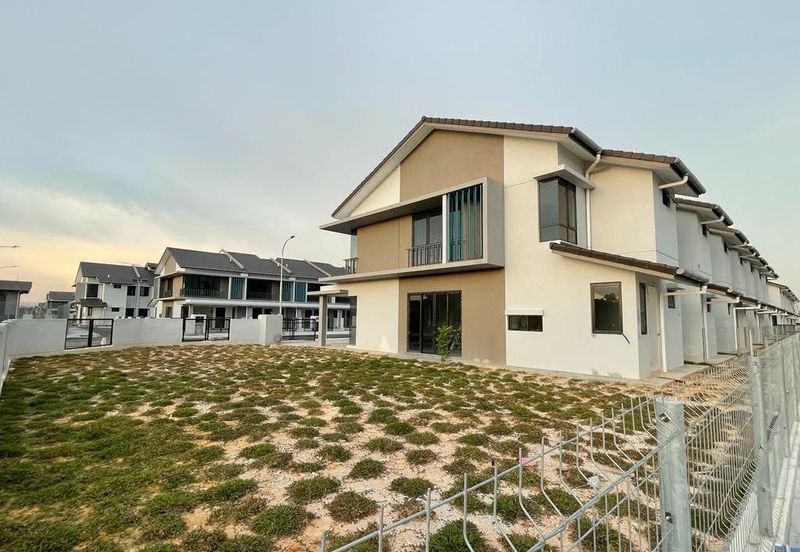  Corner Lot with Extra Big Land 38 Ft  2-STOREY LINK HOUSE KYRA 2 BANDAR BUKIT RAJA, KLANG