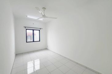 Double Storey Terrace House Intermediate Setia Permai 1 Setia Alam 