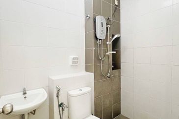 Double Storey Terrace House Intermediate Setia Permai 1 Setia Alam 