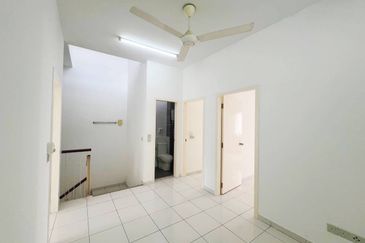 Double Storey Terrace House Intermediate Setia Permai 1 Setia Alam 