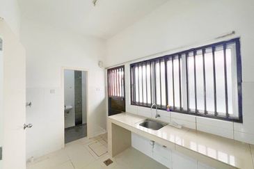 Double Storey Terrace House Intermediate Setia Permai 1 Setia Alam 