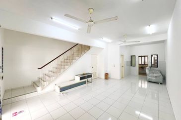 Double Storey Terrace House Intermediate Setia Permai 1 Setia Alam 