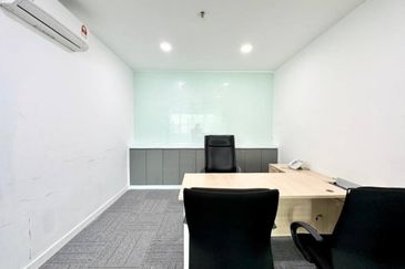 Office Lot Pusat Korporat Melawati, Taman Melawati, Kuala Lumpur For Sale!!!