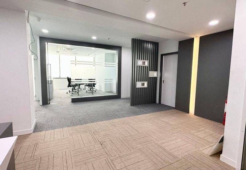 Office Lot Pusat Korporat Melawati, Taman Melawati, Kuala Lumpur For Sale!!!