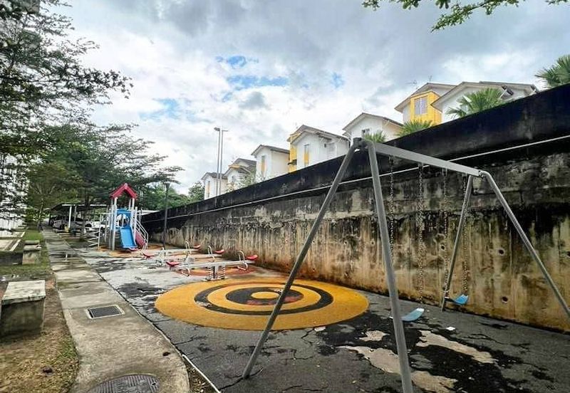 Danau Seri Apartments