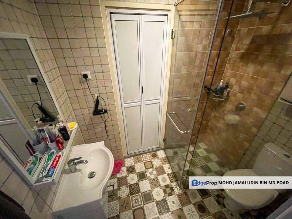 Double Storey Terrace Aman 1, Seksyen U5 Subang Bestari, Selangor, Shah Alam