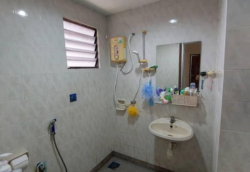 Bayu Tasik Condominium