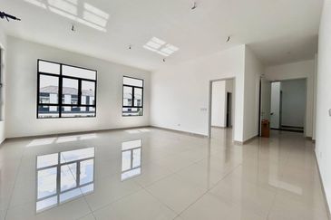 Townhouse Upper Floor Eco Grandeur Co-Home Regent Garden, Bandar Puncak Alam