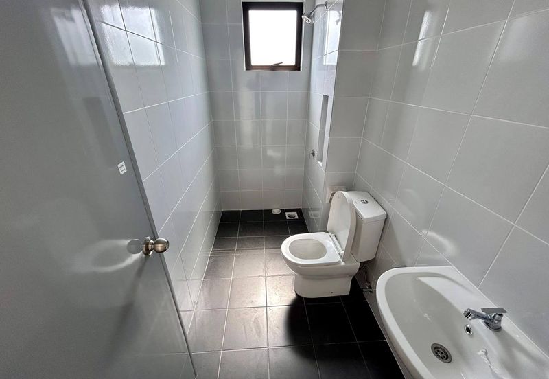 Townhouse Upper Floor Eco Grandeur Co-Home Regent Garden, Bandar Puncak Alam