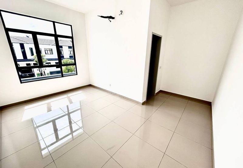 Townhouse Upper Floor Eco Grandeur Co-Home Regent Garden, Bandar Puncak Alam