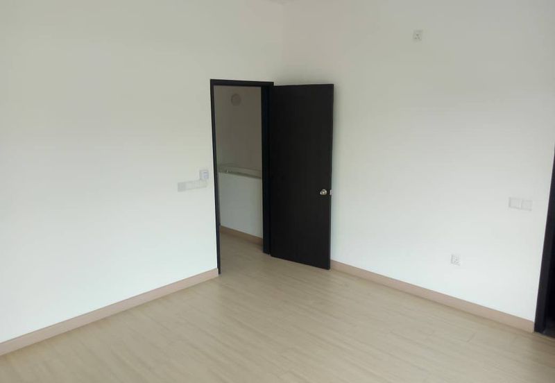 Double Storey Kyra 1 Bandar Bukit Raja, Klang For Sale!!!