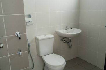 Double Storey Kyra 1 Bandar Bukit Raja, Klang For Sale!!!