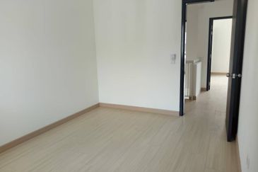 Double Storey Kyra 1 Bandar Bukit Raja, Klang For Sale!!!