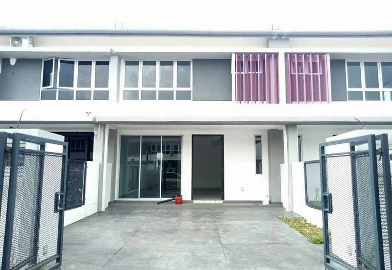 Double Storey Kyra 1 Bandar Bukit Raja, Klang For Sale!!!