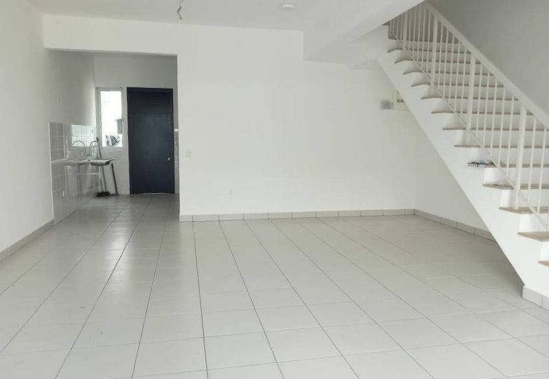 Double Storey Kyra 1 Bandar Bukit Raja, Klang For Sale!!!