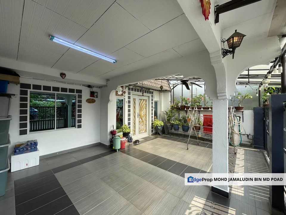 Extended Renovated Single Storey At Taman Maznah Klang , Selangor, Klang