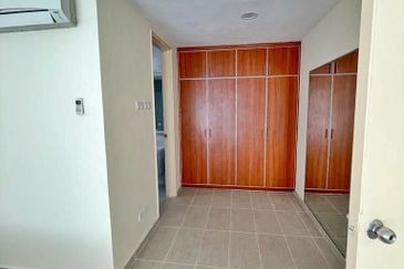 Impiana on the Waterfront