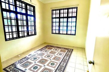 SEMI D CLUSTER, JLN 21, TMN DESA PUTERI, BAHAU