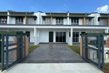 Alura @ Bandar Bukit Raja