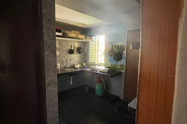 Bandar Sunway Low Cost Flat 7/15