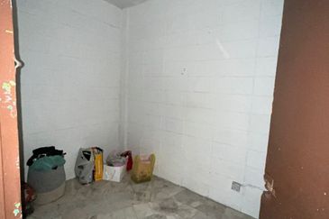 Bandar Sunway Low Cost Flat 7/15