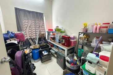 Single Storey Terrace Felicia Bandar Putera 2, Klang FOR SALE!