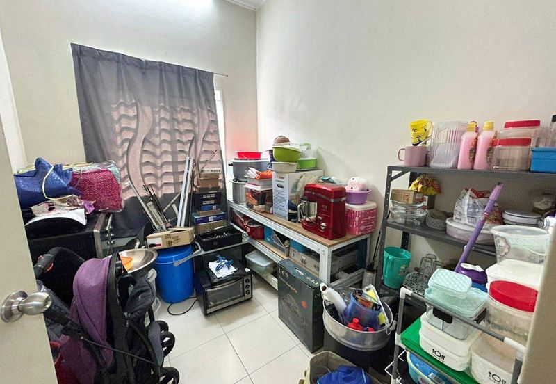 Single Storey Terrace Felicia Bandar Putera 2, Klang FOR SALE!