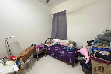 Single Storey Terrace Felicia Bandar Putera 2, Klang FOR SALE!