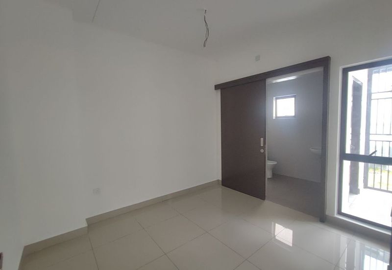 BRAND NEW Lyra 2 @ Bandar Bukit Raja