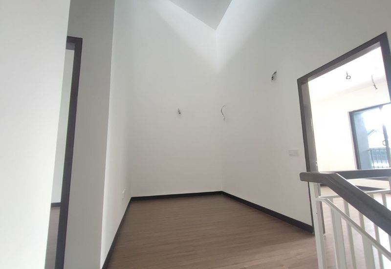 BRAND NEW Lyra 2 @ Bandar Bukit Raja