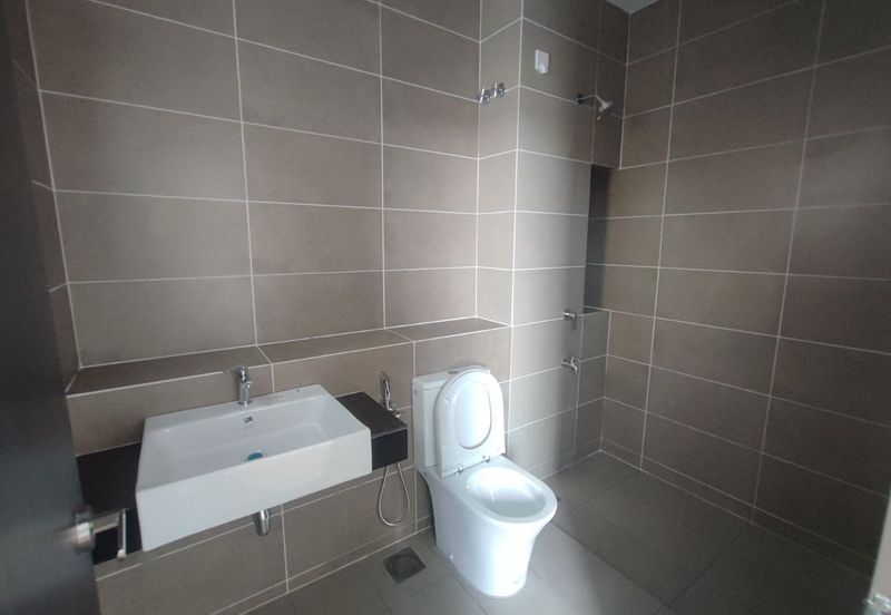 BRAND NEW Lyra 2 @ Bandar Bukit Raja