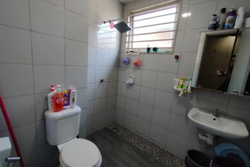 Ground Floor Townhouse Laman Impian, Bandar Botanic, Klang