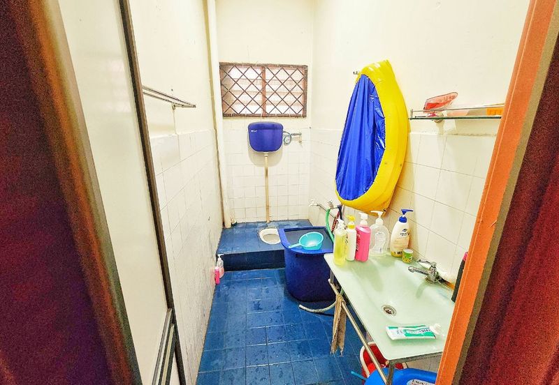 RENO SEMI D TAMAN TERATAI MAHSAN BAHAU