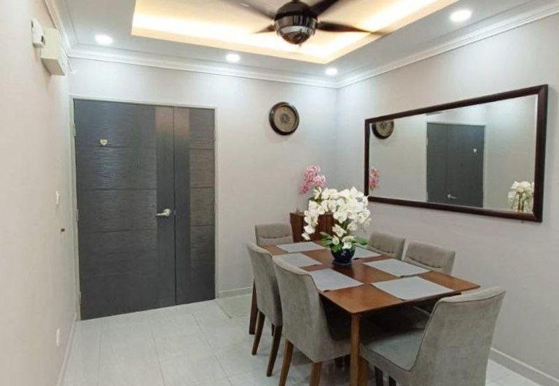 Residensi Laguna Biru 2