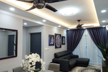 Residensi Laguna Biru 2