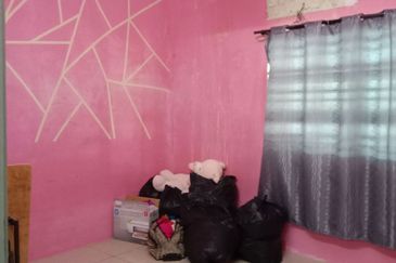 1.5 storey Semi D Taman Kasih Putera, Bahau 